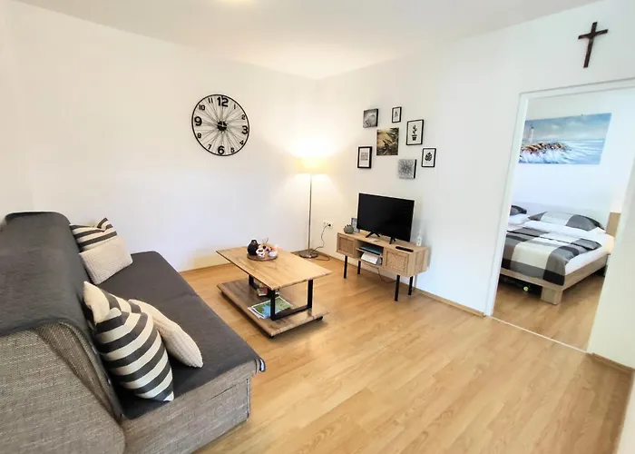 House Pavao 펜션 풀라