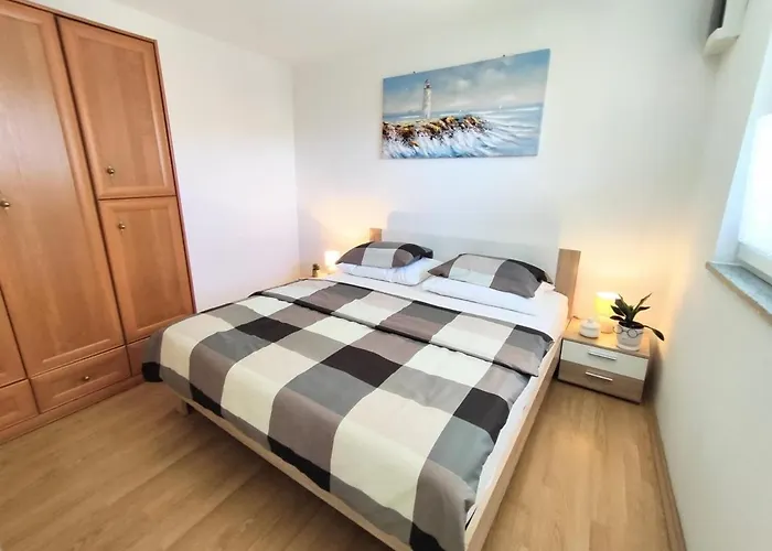 House Pavao 펜션 풀라