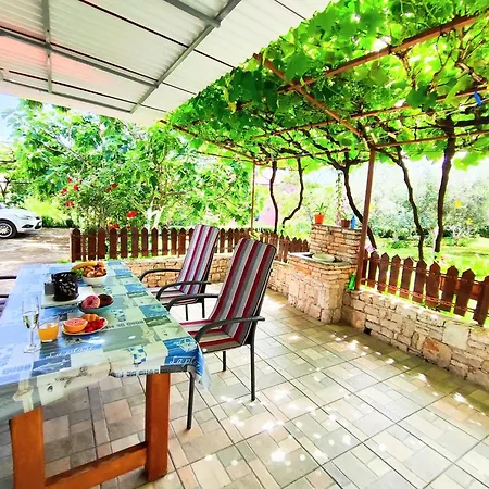 Dom wakacyjny House Pavao