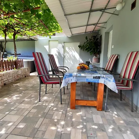 Ferienhaus House Pavao *