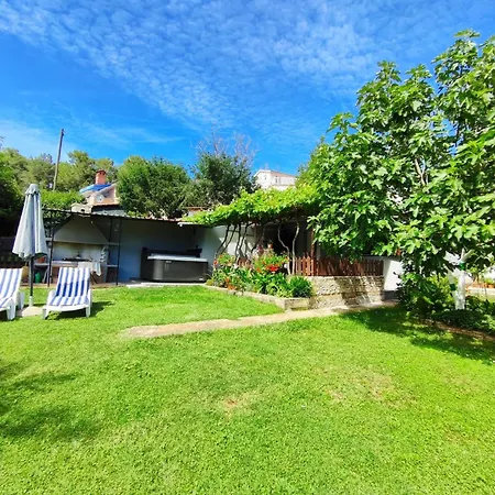 House Pavao * Pula